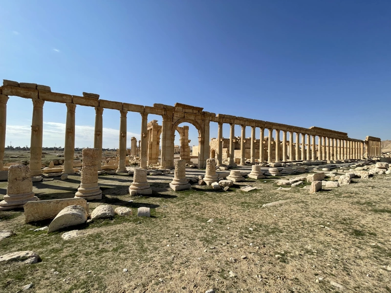 Ruine Säulenbogen von Palmyra in Syrien